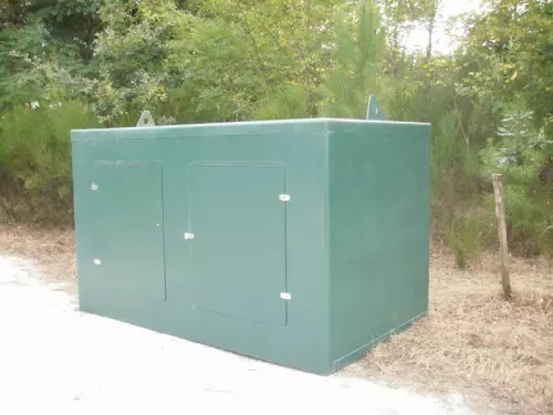 Capot de protection pour t&ecirc;te de forage